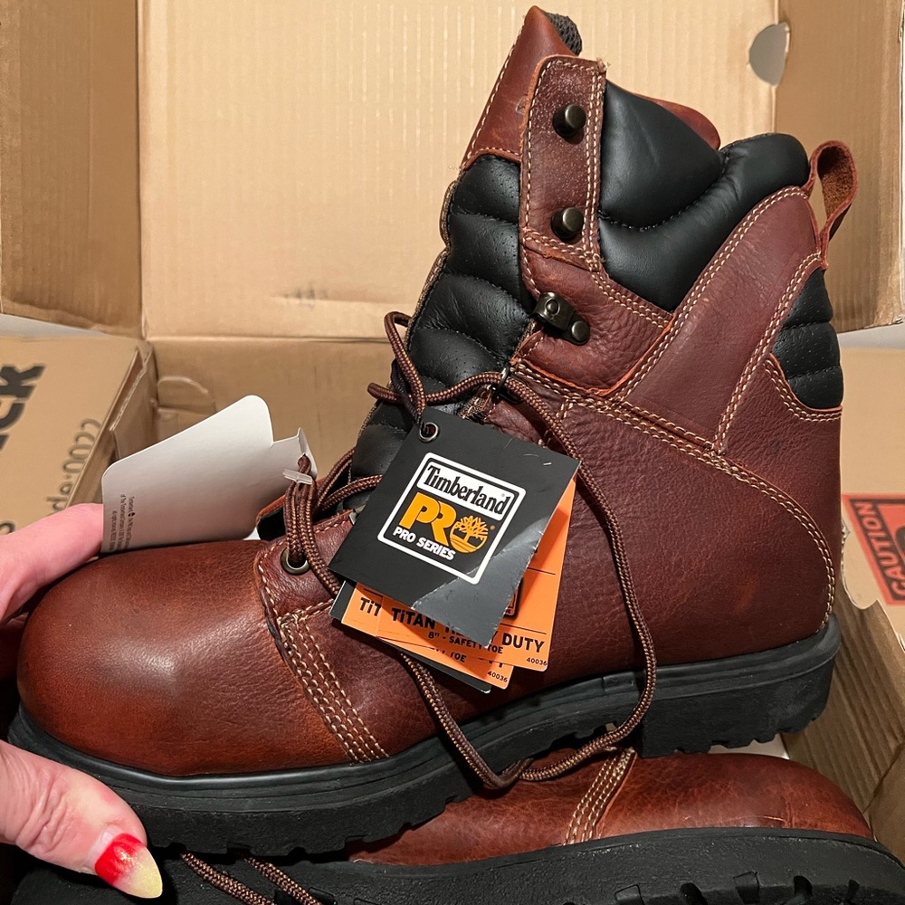 NWT- Timberland PRO 8” Men's Dark Brown Composite toe Boots
